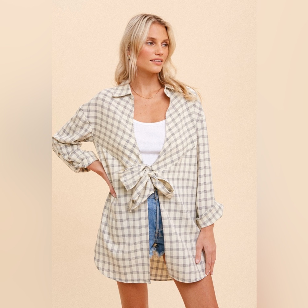 NWT Hem & Thread Cream and Black Plaid Tie-Front Tunic Top